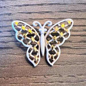 Vintage Crown Trifari Gold Tone Enamel Brooch Pin Butterfly